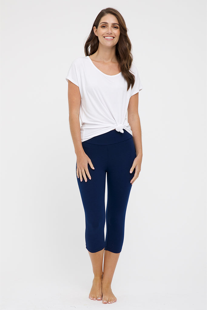 Navy three shop quarter leggings