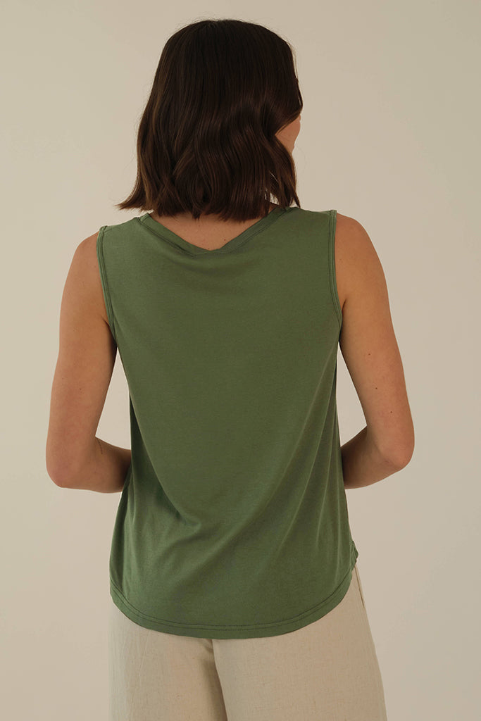 Classic Scoop Tank - Gum Leaf