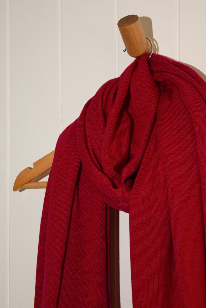 Bamboo & Recycled Cashmere Wool Travel Wrap - True Red