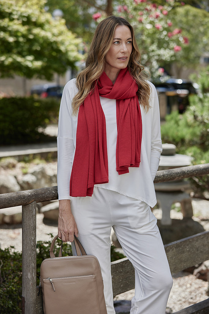 Bamboo & Recycled Cashmere Wool Travel Wrap - True Red