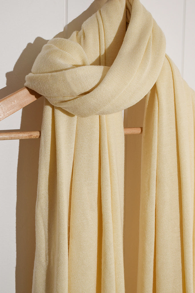 Bamboo & Recycled Cashmere Wool Travel Wrap - Vanilla